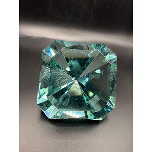 Olga Cassini Cushion Cut Faceted Green Crystal Paperweight 3.25 Inches Diameter